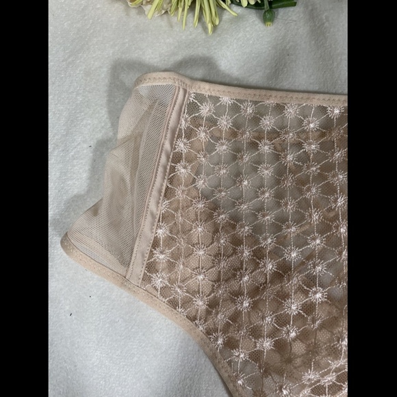 NWT $40 Victoria's Secret Luxe Valentine Starburst High Waist Thong [ XS ]‎ - Picture 5 of 12